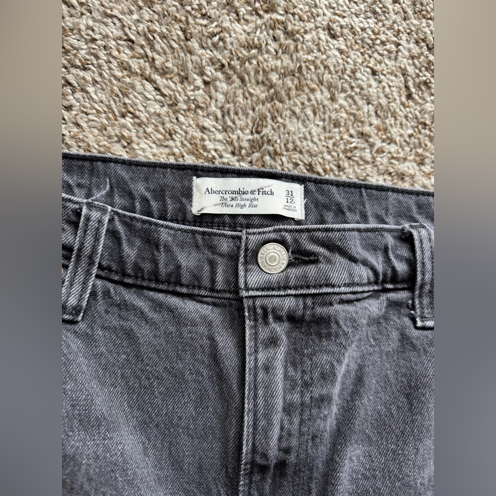 abercrombie & fitch jeans